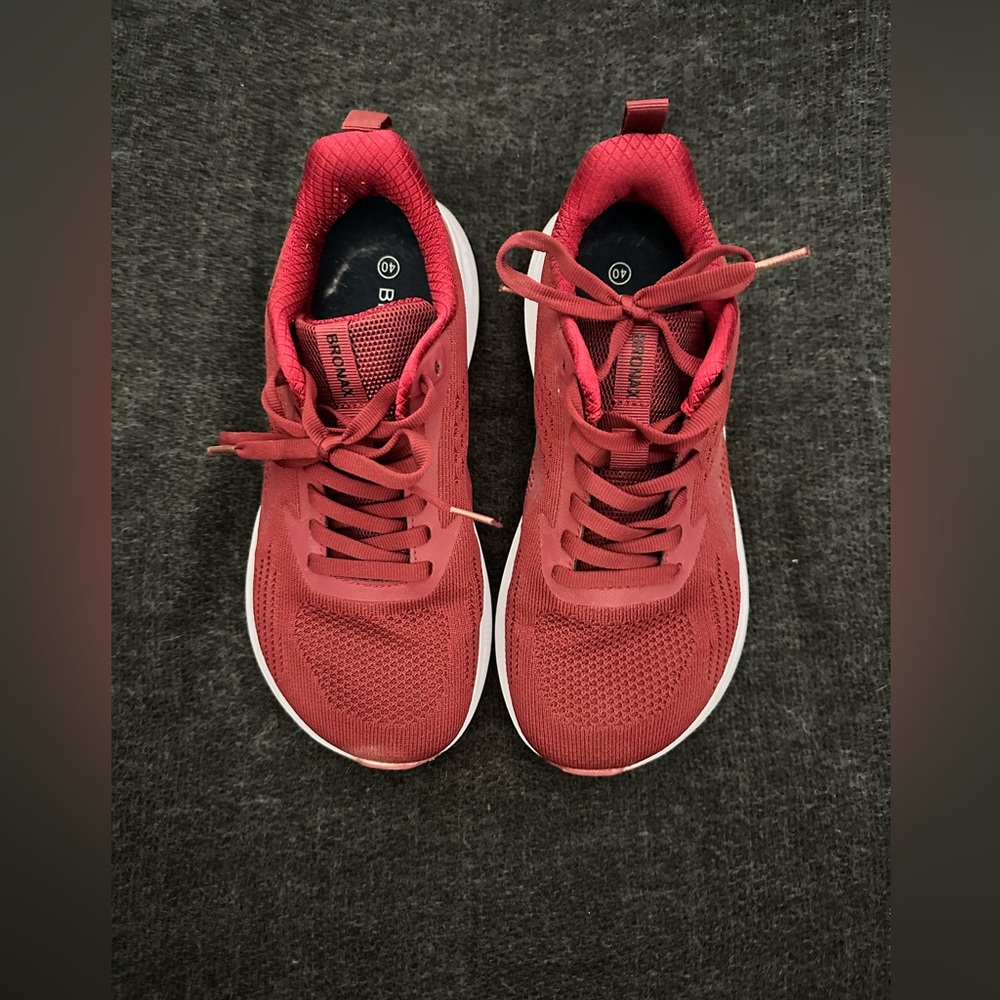 Bronax wide toe box road running shoes